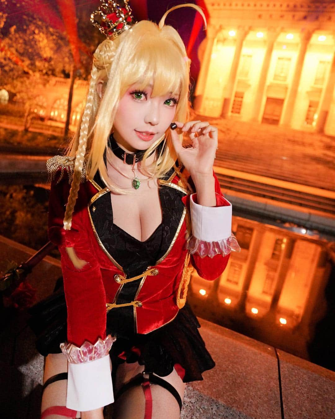 Elyさんのインスタグラム写真 - (ElyInstagram)「Singing together 🎶 一緒に歌おう！ #elycosplay #cosplay #fgo #fategrandorder #nero #idol #nerocosplay #blessed」5月1日 15時51分 - eeelyeee