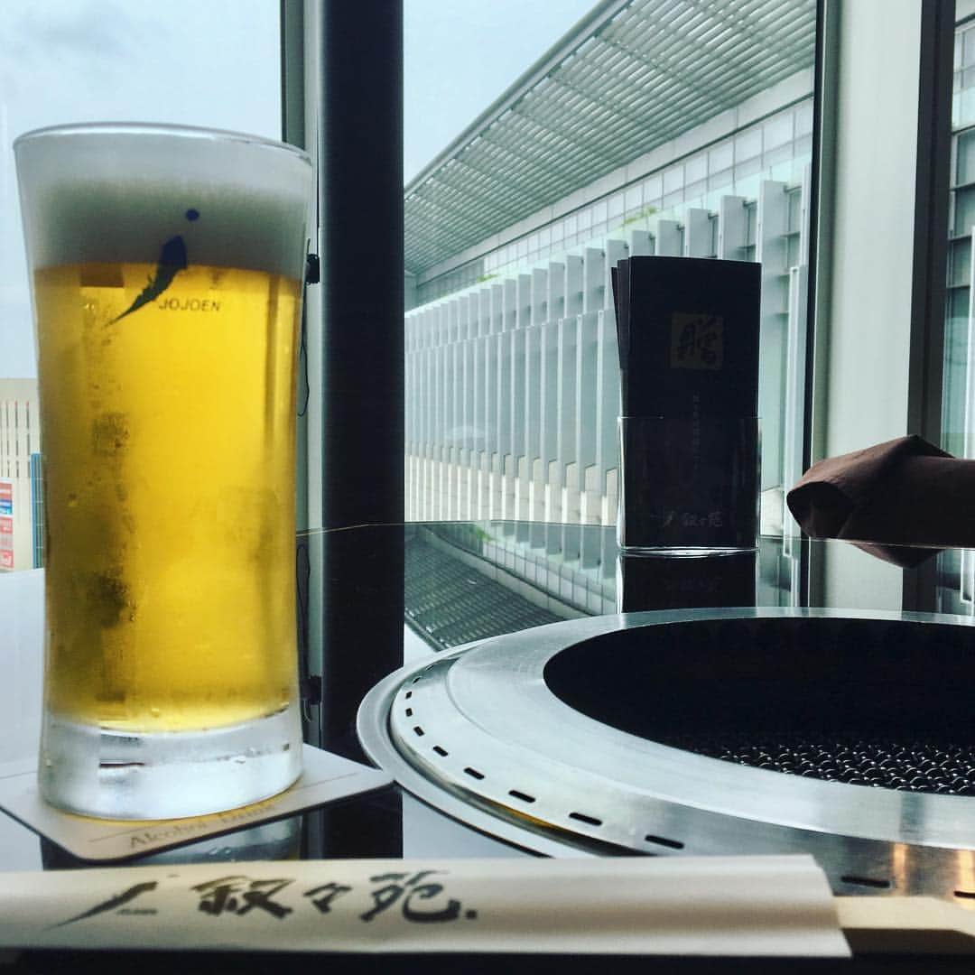 常盤よしこさんのインスタグラム写真 - (常盤よしこInstagram)「令和初日の福岡の旅。 ビール飲んであぶりモツ鍋 ビール飲んで焼肉。 胃袋が底なし。 本当は買い物にきたのになぁ。  #あぶりもつ鍋#一慶#博多#叙々苑#焼肉」5月1日 16時02分 - yoshiko.tokiwa