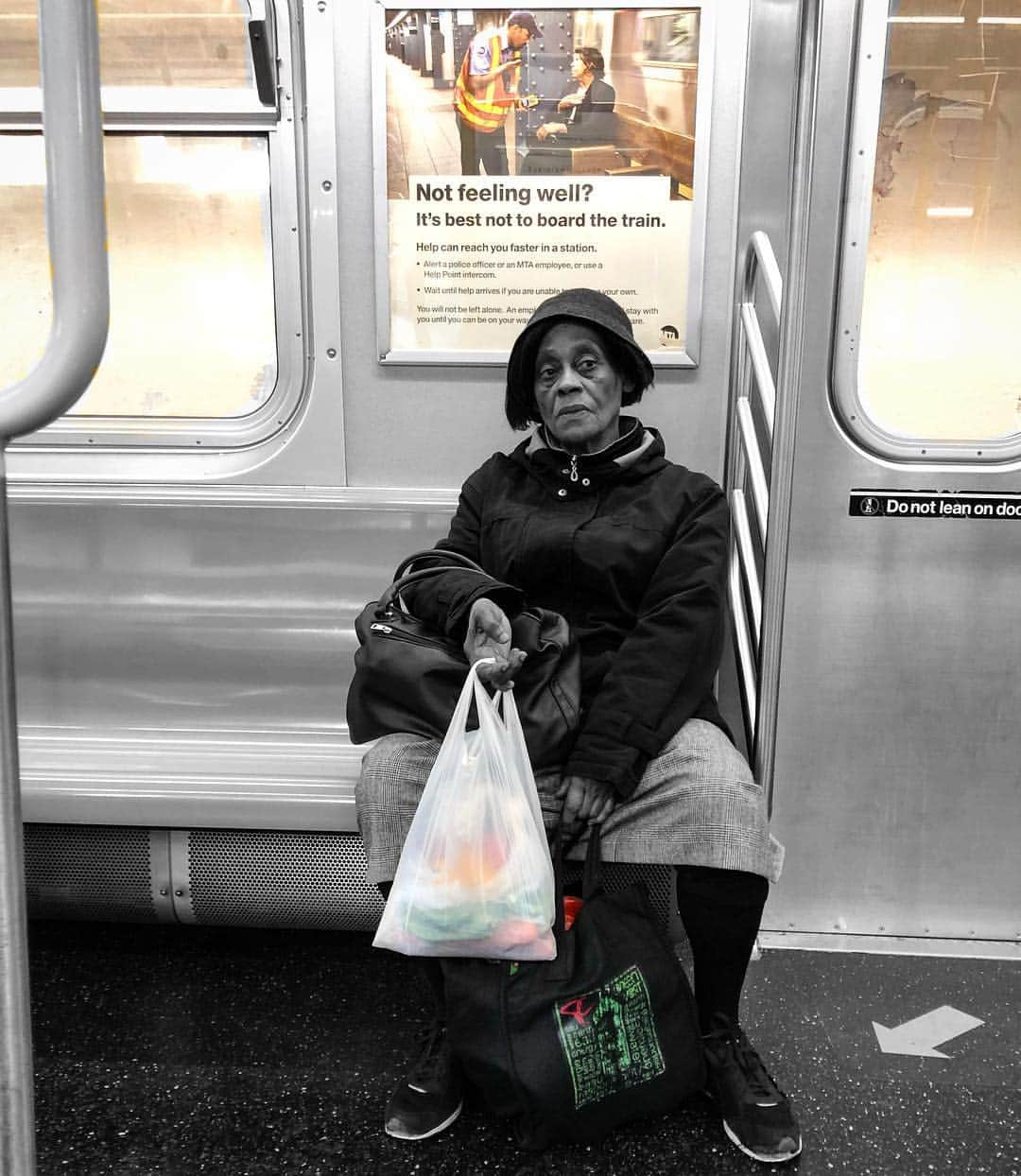 スコット・ローウェルさんのインスタグラム写真 - (スコット・ローウェルInstagram)「Not Feeling Well? . #subway #streetphotography #shotoniphone #subwayseries #mta #nycsubway #nycstreetphotography #documentaryphotography #streetphotography_bw #storyofthestreets #life_is_street  #candidphotography #blackandwhite #blackandwhitephoto #blackandwhitephotography #bnw  #bnwsubway #picoftheday #instablackandwhite #colorsplash #solitarycrowd #bnwcolor #streetphotography #street_photographer #streets_storytelling」5月1日 22時35分 - scolo222