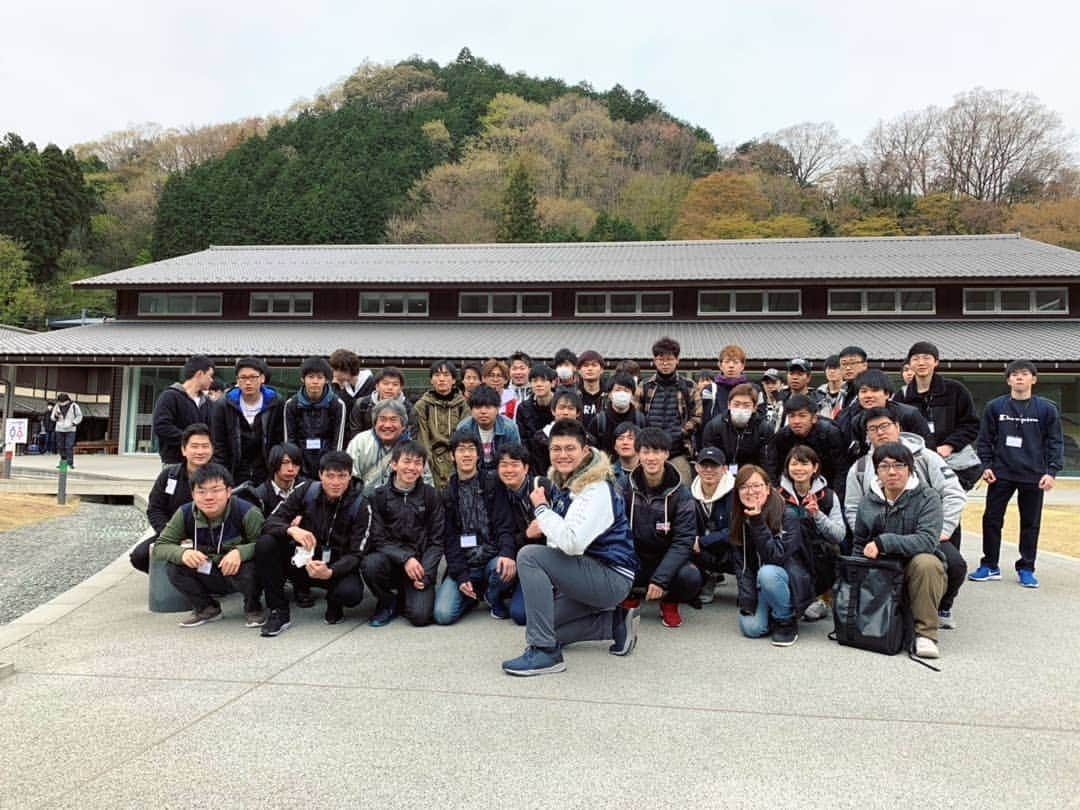 日本工学院さんのインスタグラム写真 - (日本工学院Instagram)「自動車整備科新入生フレッシャーズキャンプin高尾山 <教職員投稿写真> 日本工学院 #nihonkogakuin #専門学校 #日本工学院八王子専門学校 #日本工学院専門学校 #工学院 #教職員投稿写真 #自動車整備科 #新入生 #フレッシャーズキャンプ #高尾山 #ミシュラン #八王子 #集合写真 #先生 #テクノロジー #アオハル#あおはる っぽい！」5月1日 18時00分 - nihonkogakuin