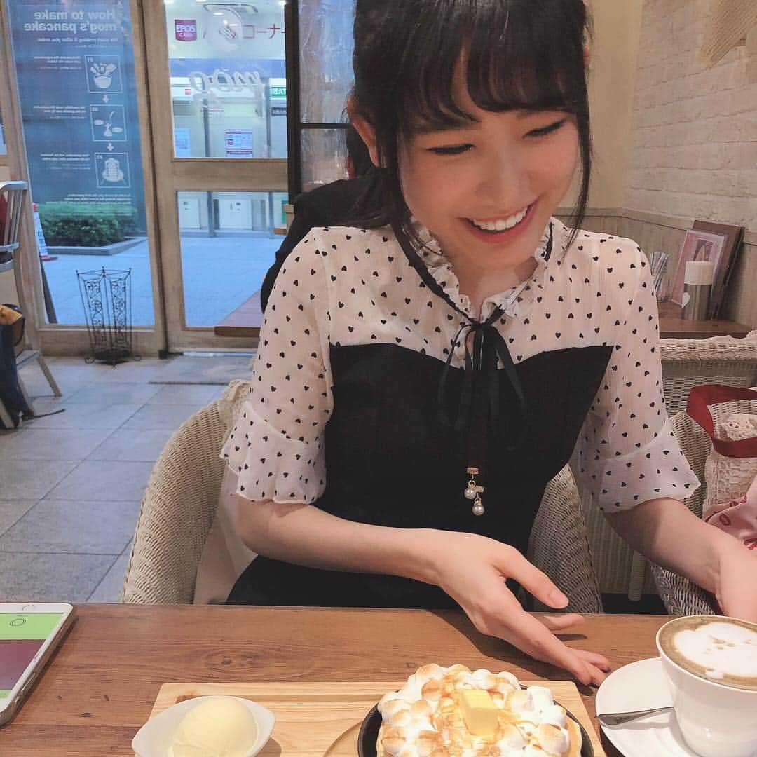 城恵理子さんのインスタグラム写真 - (城恵理子Instagram)「. . . #mog #cafe  #パンケーキ  #難波 #nanba #marshmallow  #原かれん . . 原かれんたん店内と似合う 私は店内に馴染む . . #delicious . .  マシュマロは伸びます . 位置情報合ってるか分かりませんが 一応付けてみました」5月1日 18時16分 - eriko_jo1127