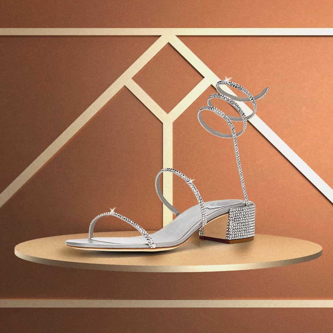 レネカオヴィラさんのインスタグラム写真 - (レネカオヴィラInstagram)「The perfect spiral - #CaovillaCLEO sandal . #SilverHeels , #GoldHeels , #PinkHeels , 40mm & 105mm, Swipe for more Int’l complimentary shipping with T&D inclusive #ReneCaovilla . . . . . . #BarelyThereHeels #Sandals #LessIsMore」5月1日 18時27分 - renecaovilla
