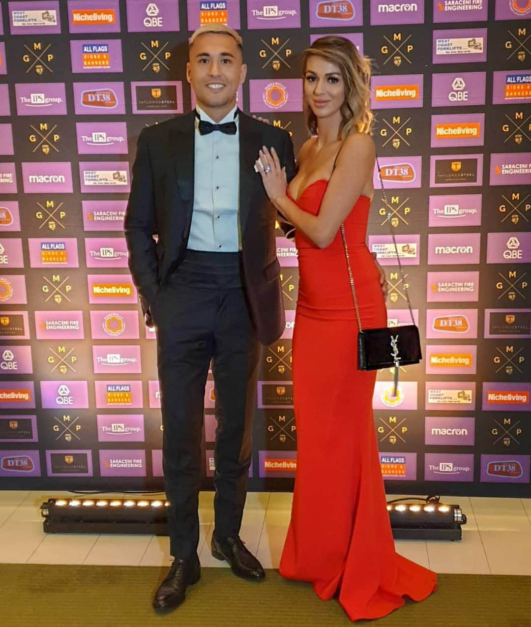 ジェイソン・デイビッドソンさんのインスタグラム写真 - (ジェイソン・デイビッドソンInstagram)「Perth Glory Awards night with my one and only @natasadavidson 📷❤ #MGP2019 #oneglory」5月1日 18時44分 - jasondavidson91