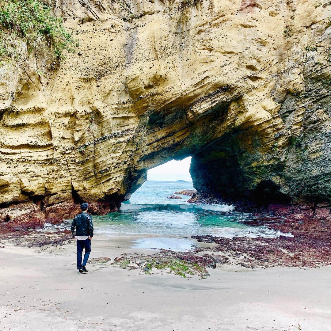 増山祥太さんのインスタグラム写真 - (増山祥太Instagram)「. 2019.5.01【令和】初日 新しい時代が始まりました。 令和もよろしくお願いします！！ . 昭和に産まれて 結婚せずに見事に 平成JUMP致しました。笑 . "芸能"から少し離れてしまいましたが、 今目標としてる事を実現し . 出来る事、やらなきゃならない事から、 やりたい事へ近づけます！！ . #2019501 #令和」5月1日 19時00分 - shota_mas