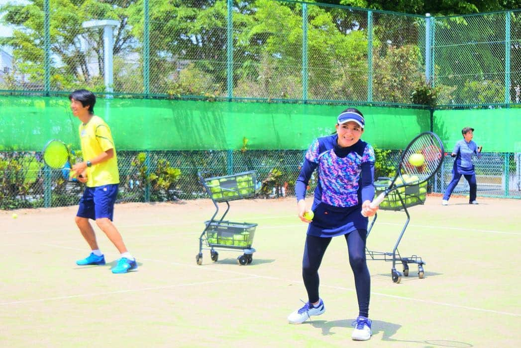 瀬間友里加さんのインスタグラム写真 - (瀬間友里加Instagram)「令和初日はテニスイベント🎾 今日もたくさんのお客様とテニスができて幸せな時間でした！ 令和の時代も平和で笑顔の溢れる毎日になりますように💕改めて周りにいる家族や友達、テニスを通して関わっている皆様に感謝です✨☺️#テニスイベント #令和初日 #thankyou #ゆうぽうと世田谷レクセンター」5月1日 19時04分 - yurika.sema