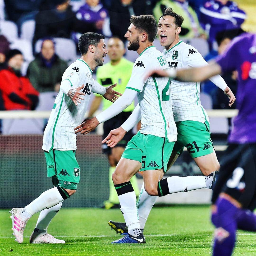 USサッスオーロ・カルチョさんのインスタグラム写真 - (USサッスオーロ・カルチョInstagram)「Domenico @berardi25 🤩🖤💚 7️⃣ gol in questo campionato ⚽️ 5️⃣4️⃣ gol in #SerieATIM 😎 • #FiorentinaSassuolo #SerieATIM #Sassuolo #Berardi #Neroverdi #DomenicoBerardi #SassuoloCalcio #StadioFranchi #ForzaSasol」5月1日 19時44分 - sassuolocalcio