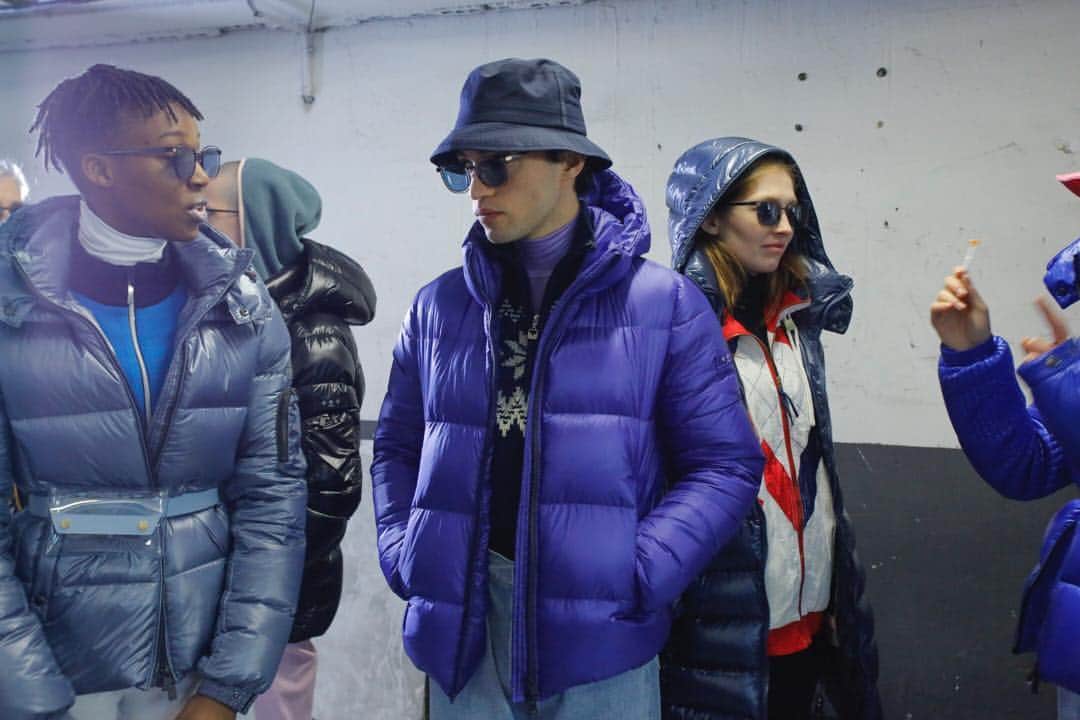 のインスタグラム：「A fragment of the backstage’ magic atmosphere, few minutes before the Tatras show in Paris. #Pfw #TatrasOfficial tatras.it ____________ #event #tatrasofficial #fashionweek #paris #parigi #garageamelot #march #party #fashon #fashiongram #instafashion #fashionigers #downjacket #totallook #tatras #fashion #show #invitation #love」