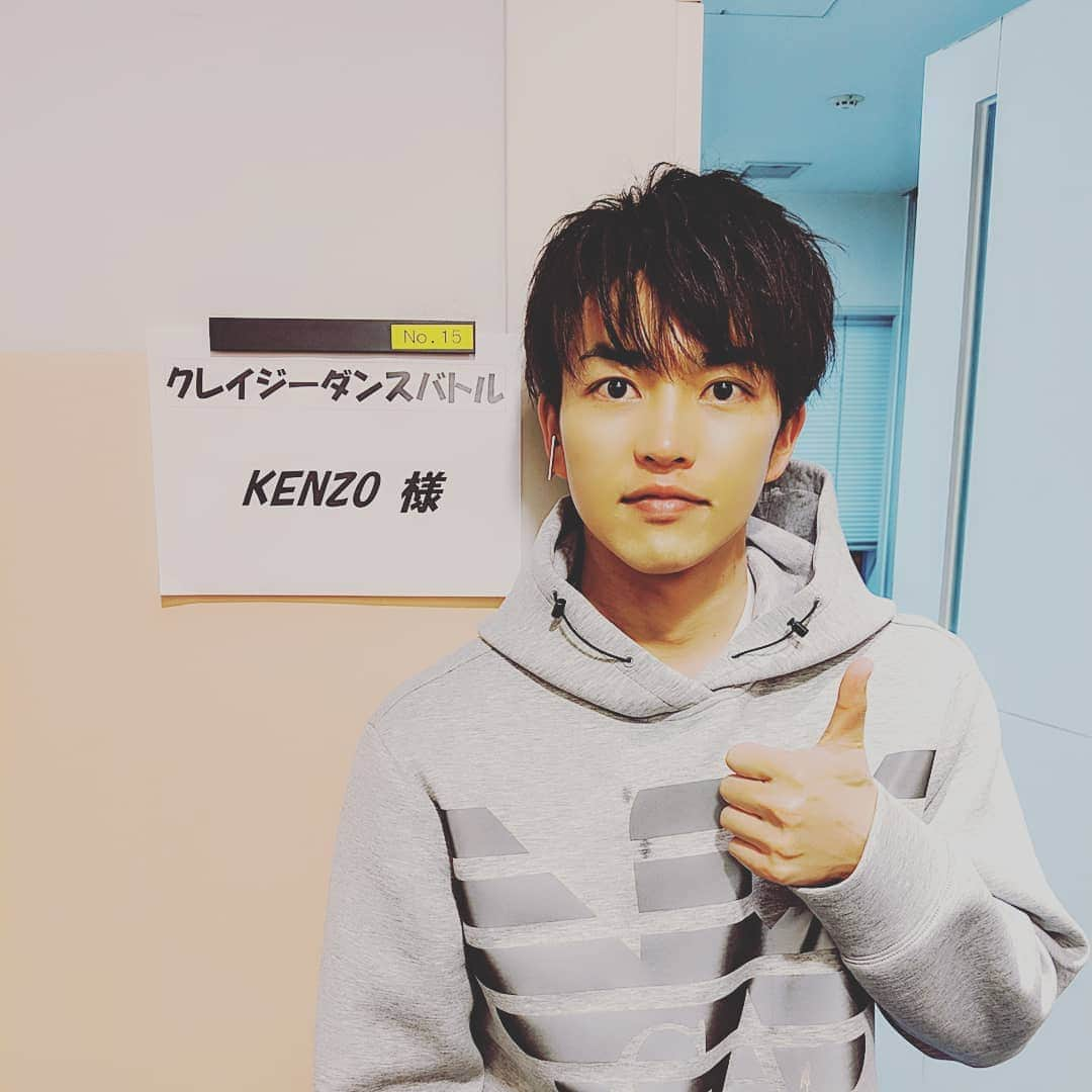 KENZO さんのインスタグラム写真 - (KENZO Instagram)「今から出演します👍 皆さんぜひ見てね✌️ 2019年5月1日(水)20:00～21:00 BS テレビ東京「クレイジーダンスバトル」 出演：#山田邦子 #矢作兼 #鷲見玲奈 #KENZO #FISHBOY 出場ダンスチームの皆さん 内容：祝・改元！の前に…まずは、平成ありがとう！クレイジーダンスバトル！ 若者たちよ！君たちは、本当に平成を生きたと言えるか？と問いかけたい為だけの、ダンスバトル！ 24時間戦い続けたサラリーマン、平成オリンピックの名シーン、渋谷ギャル文化、平成を彩った名ドラマなど… www.bs-tvtokyo.co.jp/crazydance/ www.tv-tokyo.co.jp/broad_bstvtokyo/program/detail/201905/25448_201905012000.html」5月1日 20時10分 - dapump.kenzo