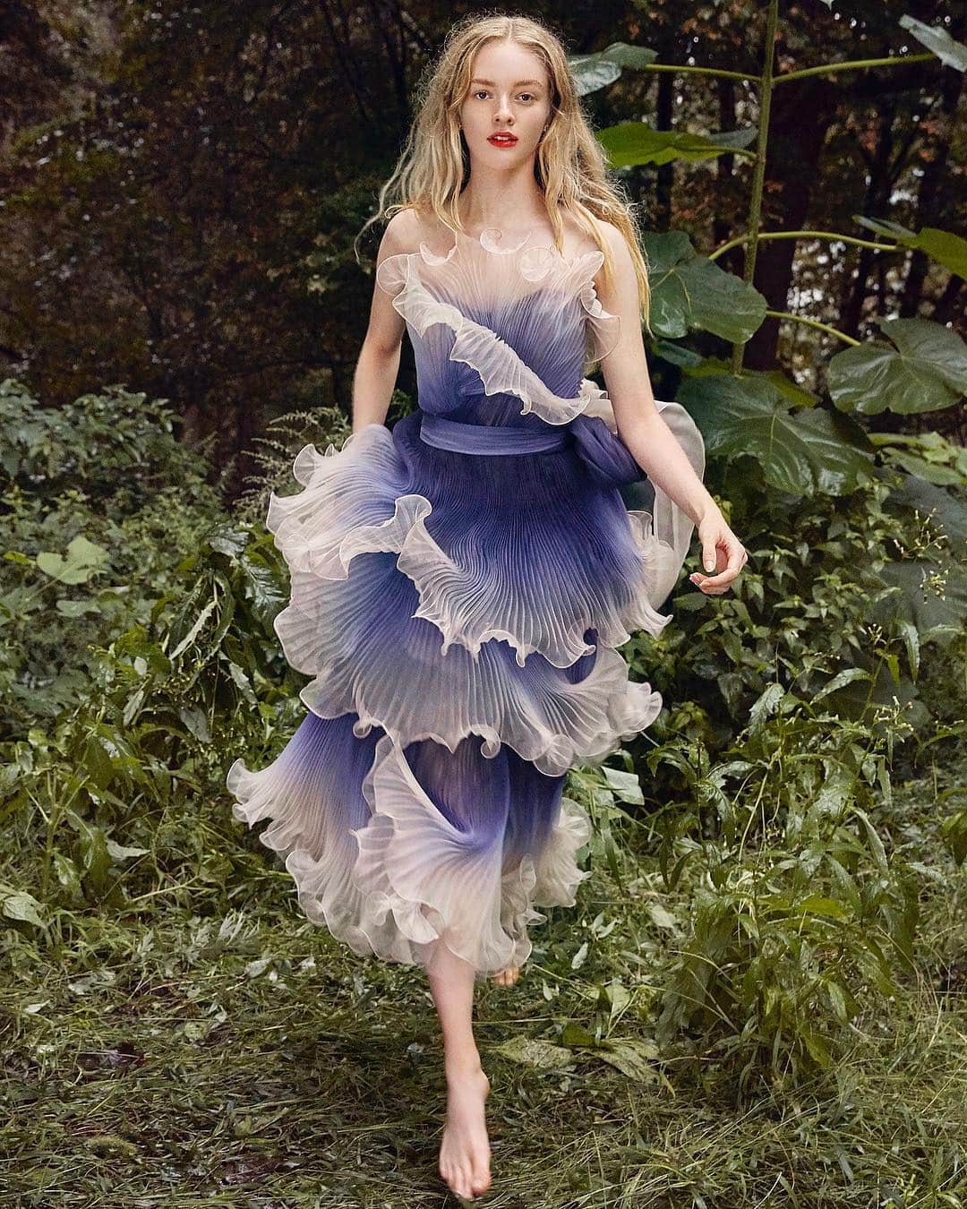 Marchesaさんのインスタグラム写真 - (MarchesaInstagram)「Look 18 from the Spring/Summer 2019 Marchesa collection is now available to shop on the new Marchesa website. Click the photo or link in bio to explore the new experience. #marchesa #ss19marchesa」5月1日 20時36分 - marchesafashion