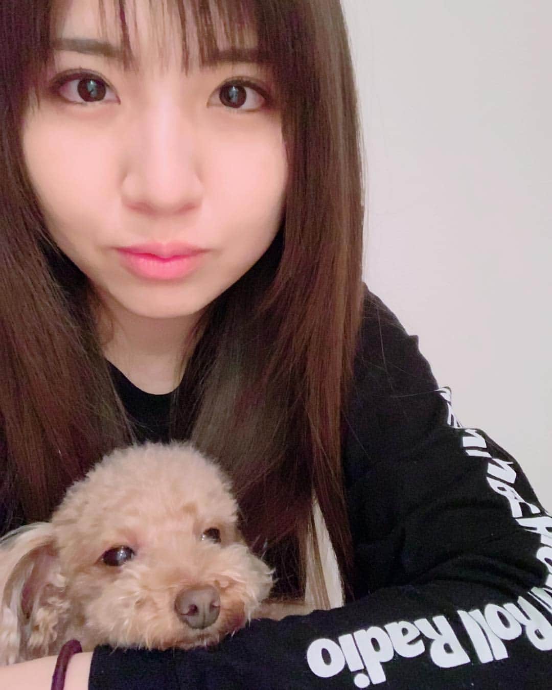 阿部真央のインスタグラム：「‪令和初日は朝から撮影でした。 ‪みんなは今日どんな日だったかな？‬ ‪ハッピー令和✨‬ How was your day?」
