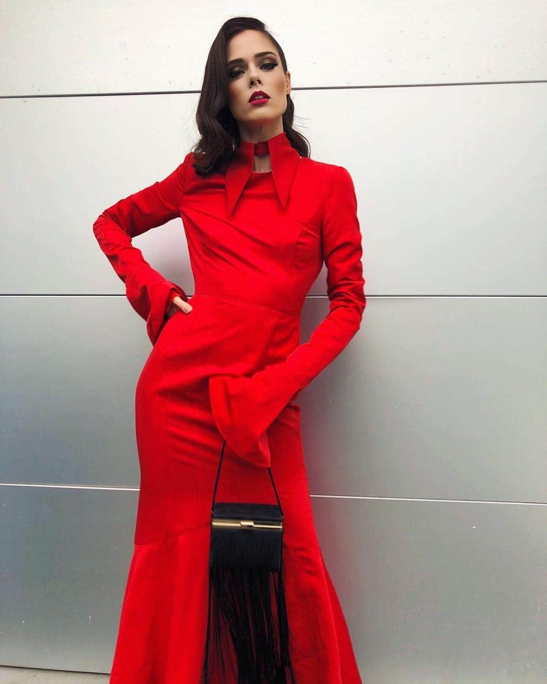 ココ・ロシャさんのインスタグラム写真 - (ココ・ロシャInstagram)「Dressed up in red in honor of the #DKMSgala tonight! I’m taking over their Instagram so follow along at @dkms_us!! ❌❤️」5月2日 7時08分 - cocorocha