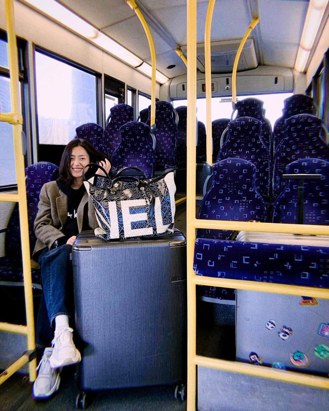 リウ・ウェンのインスタグラム：「Bayannur >>> Beijing >>> London >>> Guess where I am now! 😜」