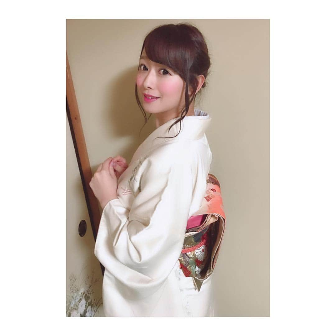 白石茉莉奈さんのインスタグラム写真 - (白石茉莉奈Instagram)「令和も宜しくお願いします🙇‍♀️💞✨」5月1日 23時44分 - marina_shiraishi_official