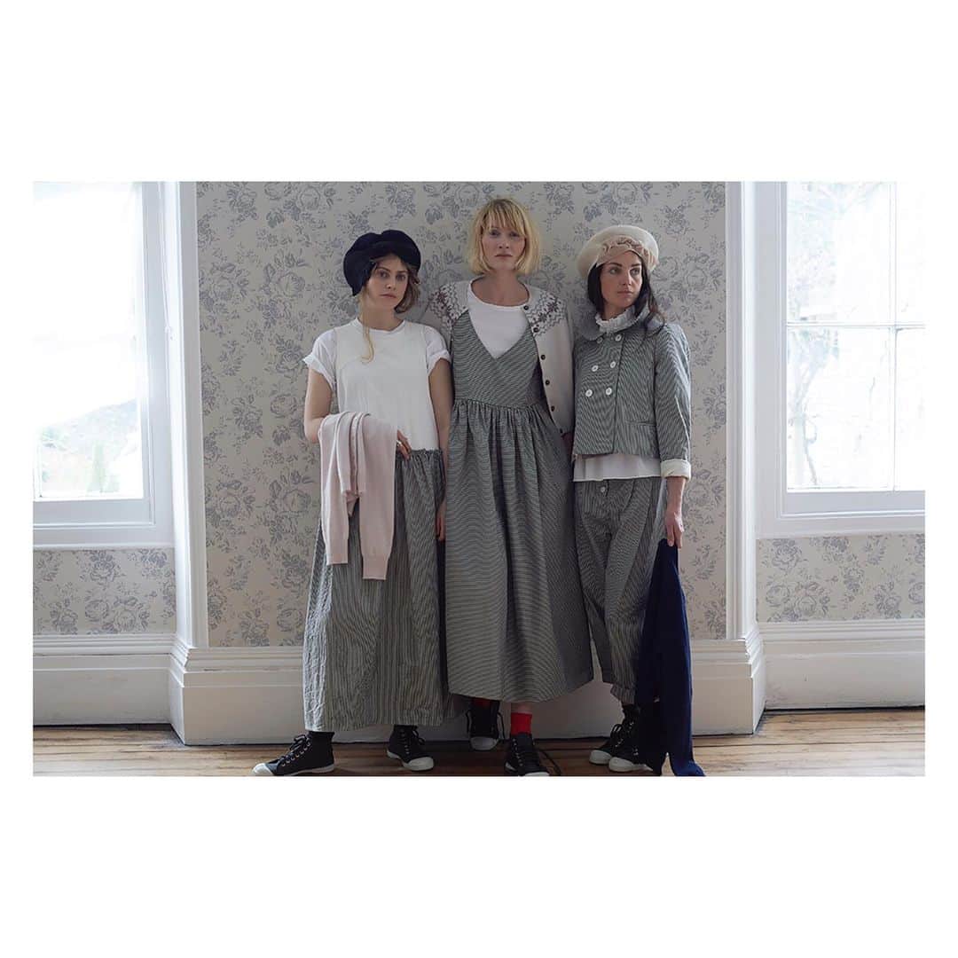 キャベジズ&ローゼズのインスタグラム：「Tout Sweet 🍭 We can’t get enough of our Candy Stripes. This season we have generous dresses, trousers, jackets and more made from this delightful British woven fabric. Timeless and elegant, these are the separates that will carry you into fall and beyond. Shop cabbagesandroses.com to see more #sweettooth #slowfashionstyle #shopnewarrivals #britishfabric #madeinengland🇬🇧 #candystripe #springlooks #blackstripes #cabbagesandroses #cabbagesandrosesfashion @christina_strutt @cabbagesandroses_shop 👆Link In Bio👆」