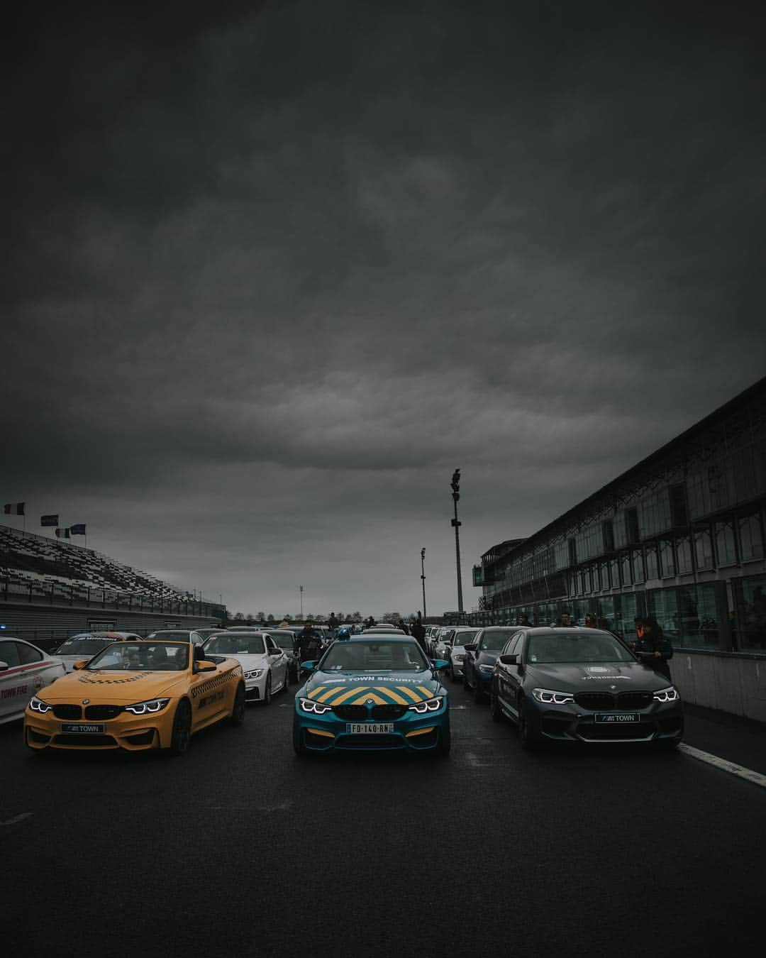 Enzo Cariniさんのインスタグラム写真 - (Enzo CariniInstagram)「My eyes at the #mtown festival 📸🦇 @bmwfrance」5月2日 0時10分 - enzo_carini