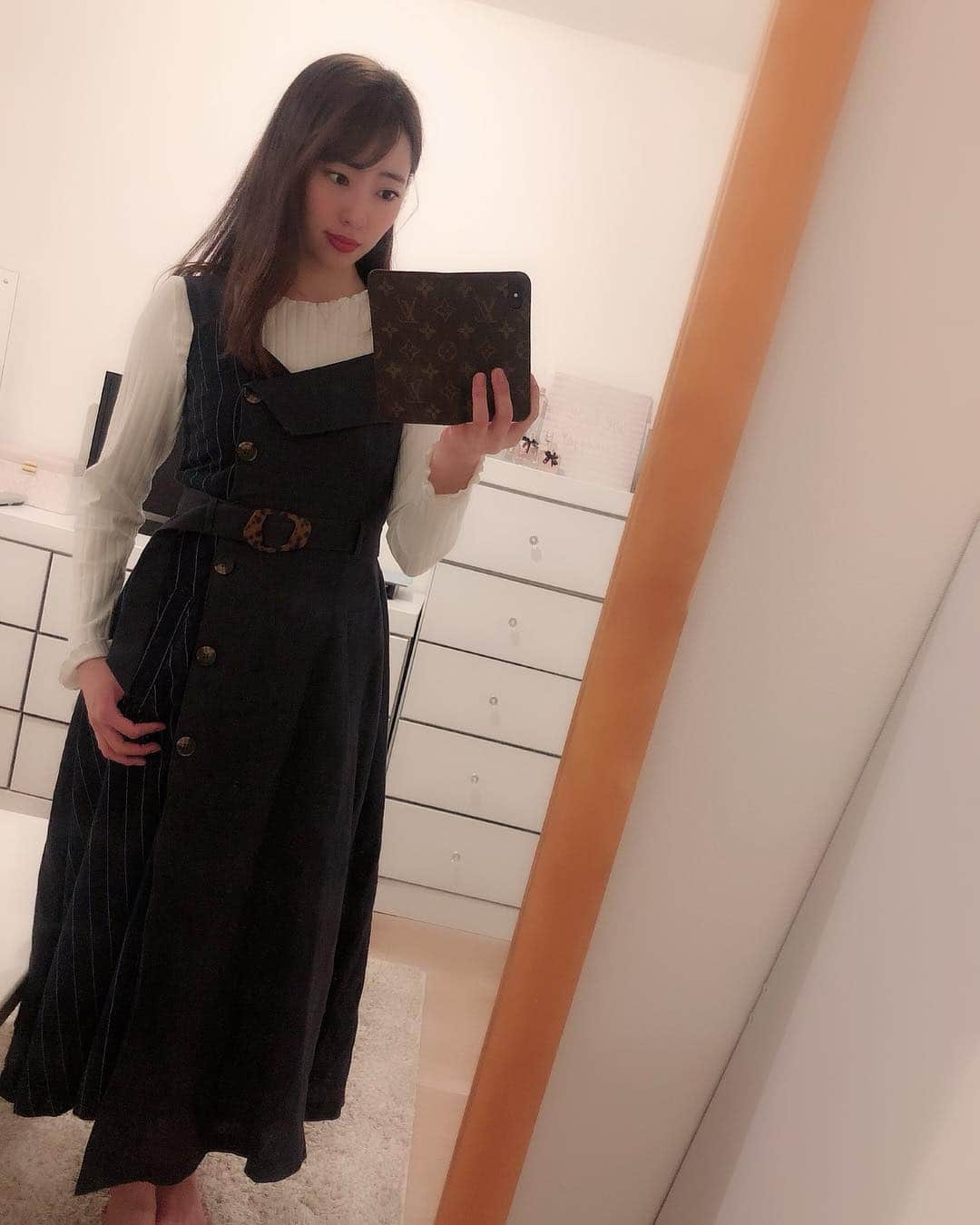 藤江れいなさんのインスタグラム写真 - (藤江れいなInstagram)「#２２時の嫁  #私服 #ootd #fashion #コーディネート #ワンピース #REDYAZEL #トップス #wcloset」5月2日 0時14分 - 01nyan0201