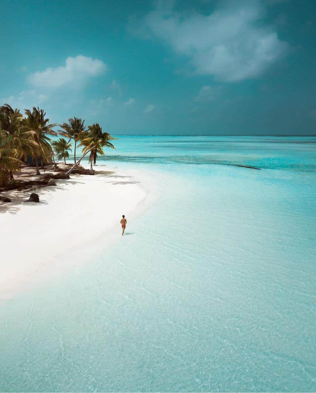 Wonderful Placesさんのインスタグラム写真 - (Wonderful PlacesInstagram)「Balabac, Palawan - Philippines ✨💙💙💙✨ . Pictures by ✨✨@warrencamitan✨✨ #wonderful_places for a feature 💙」5月2日 0時16分 - wonderful_places