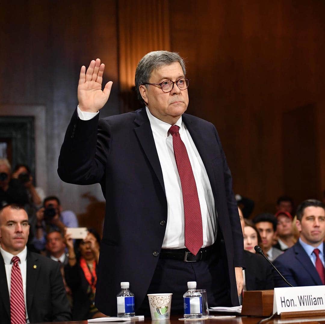 NBC Newsさんのインスタグラム写真 - (NBC NewsInstagram)「AG Barr is sworn in ahead of testifying before the Senate Judiciary Committee for the first time since the release of the redacted #Mueller report. Click the link in our bio for a recap. . 📷 Mandel Ngan / @afpphoto」5月2日 0時45分 - nbcnews