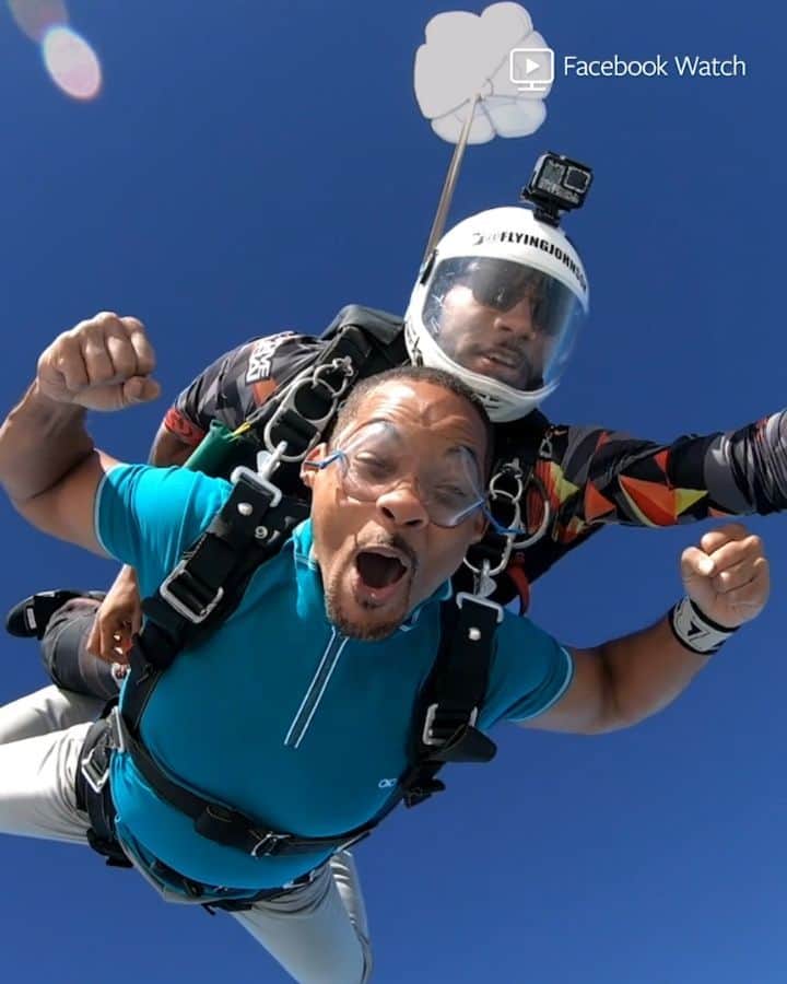 ウィル・スミスのインスタグラム：「@WillSmith took the world by storm with a Bucket List like no other. Now you can relive his adventures. All episodes of #WillSmithsBucketList are streaming NOW on @FacebookWatch 🔥」