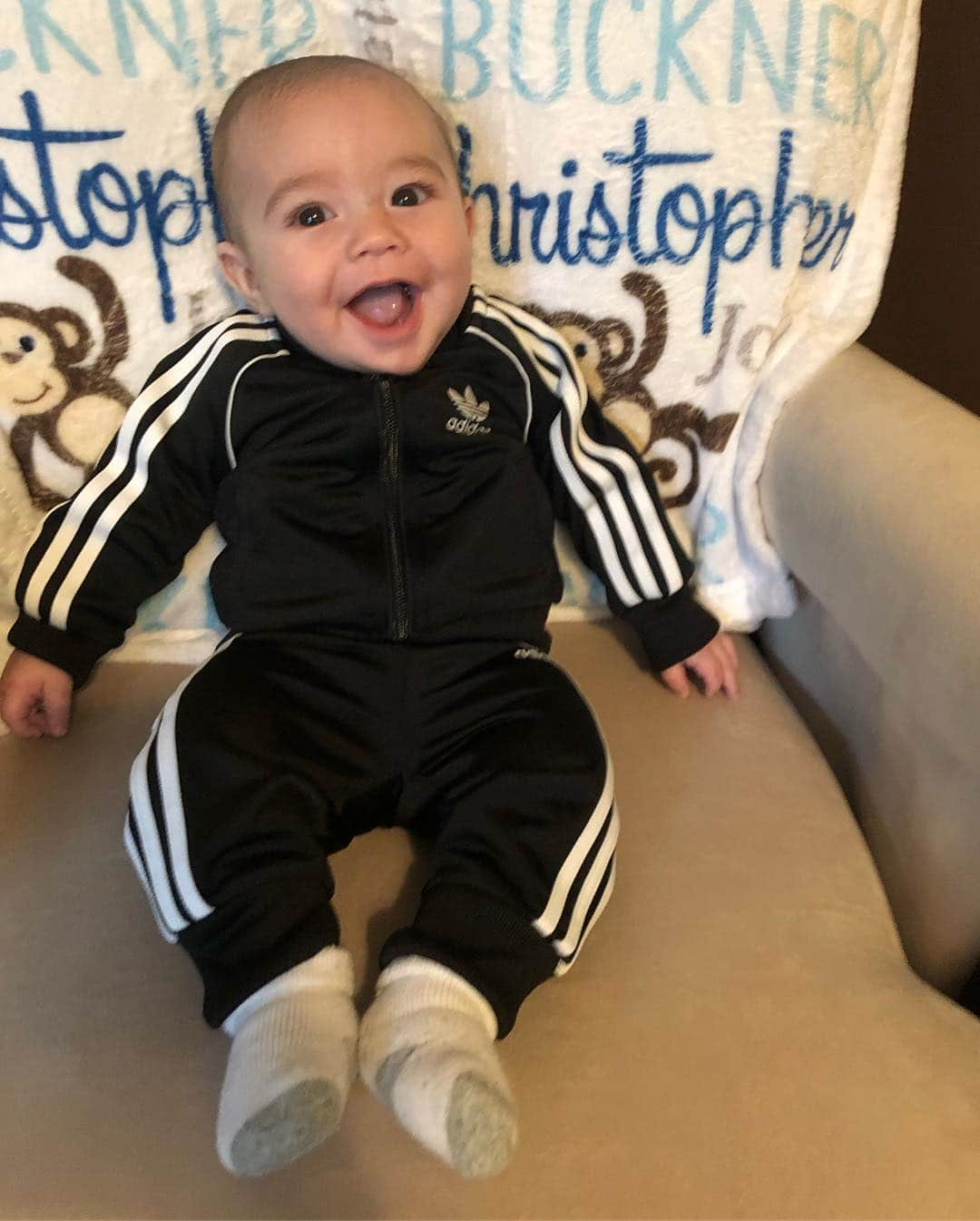 ディーナ・ニコール・コルテーゼさんのインスタグラム写真 - (ディーナ・ニコール・コルテーゼInstagram)「Rocking my cool @adidas outfit from my Aunt @joaniem7714 and Uncle @davemondo #adidas #babyboyclothes #babyboy」5月2日 1時00分 - deenanicole