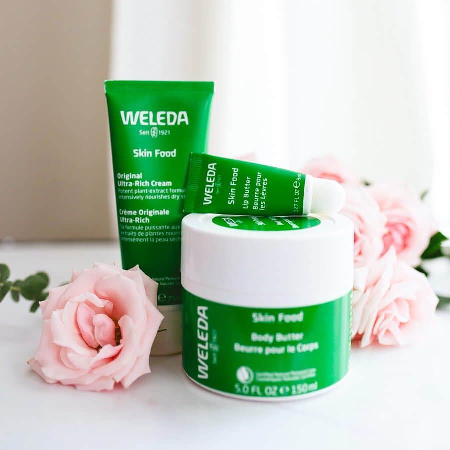 Weledaのインスタグラム：「Mother’s Day is the perfect time to appreciate all that Mom does for you, by giving her the gift of connecting with nature! 🌸  Our Skin Food Intense Hydration Set and our Lavender Relaxing Bath time Regimen are great gifts to celebrate Mother’s Day! (Tap to shop)」