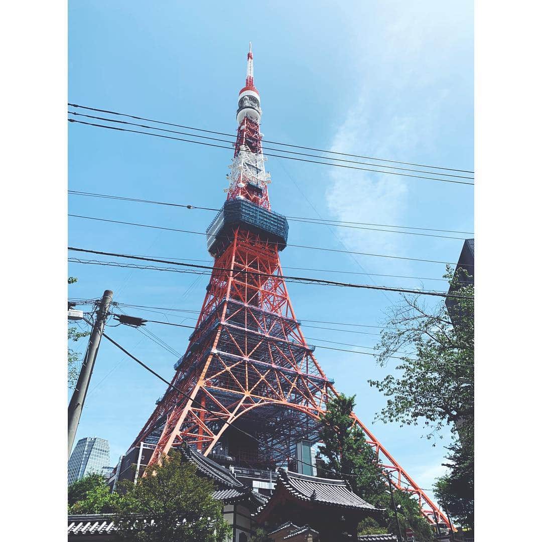 大原ゆい子さんのインスタグラム写真 - (大原ゆい子Instagram)「令和初日に行ったのは 一番好きな建造物でした 今日もかっこよかった！東京タワー！ お花で令和を描くやつも参加させてもらったりしました。 東京タワーでのはなかっぱイベントは6日（GWいっぱい）までやっているみたいなのでもう一回くらい行きたかったなぁ #令和 #はなかっぱ #東京タワー」5月2日 1時02分 - ohara_yuiko