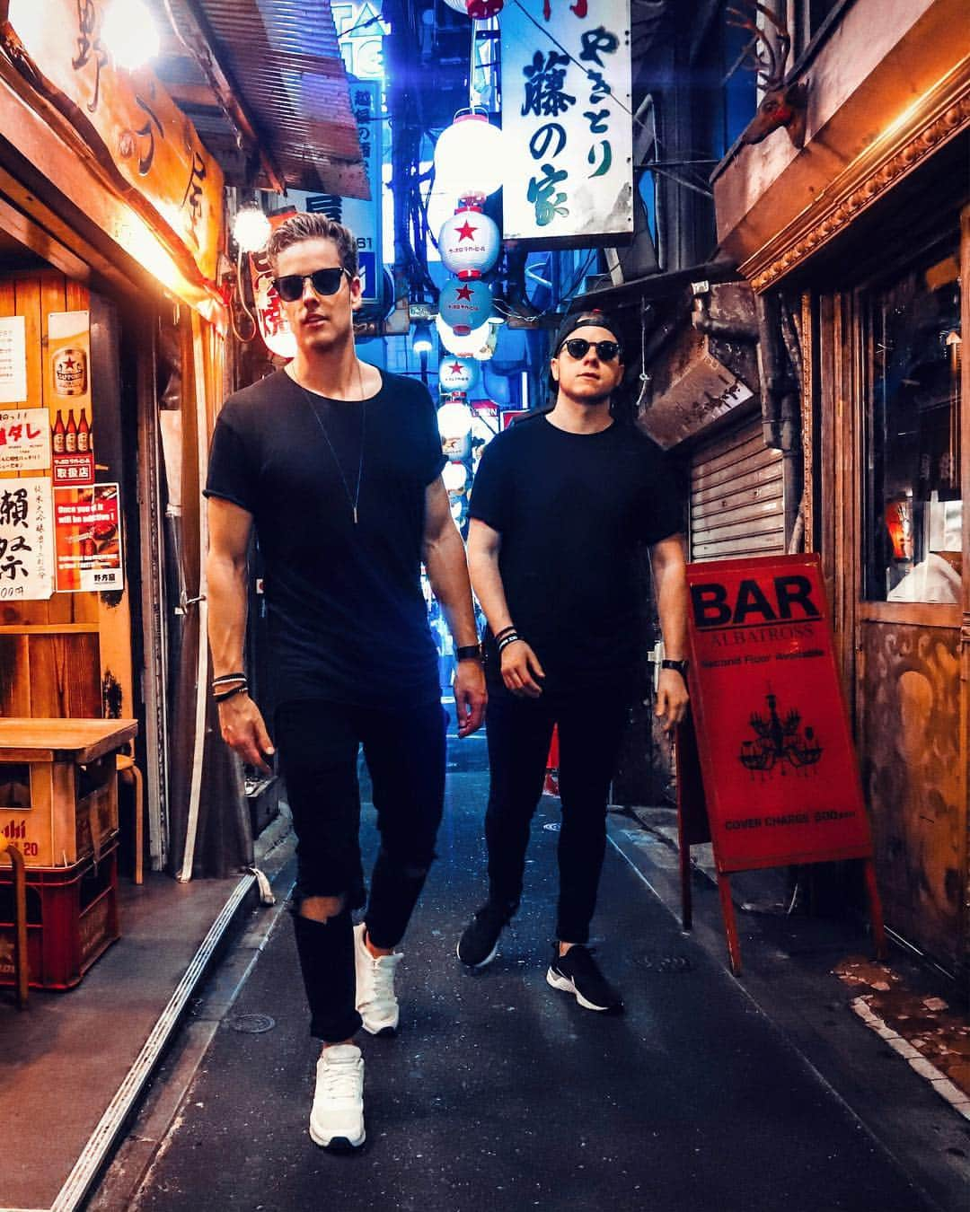 SICK INDIVIDUALSさんのインスタグラム写真 - (SICK INDIVIDUALSInstagram)「Bringing you NEW MUSIC this week !🇯🇵 #newmusic」5月2日 1時04分 - sickindividuals