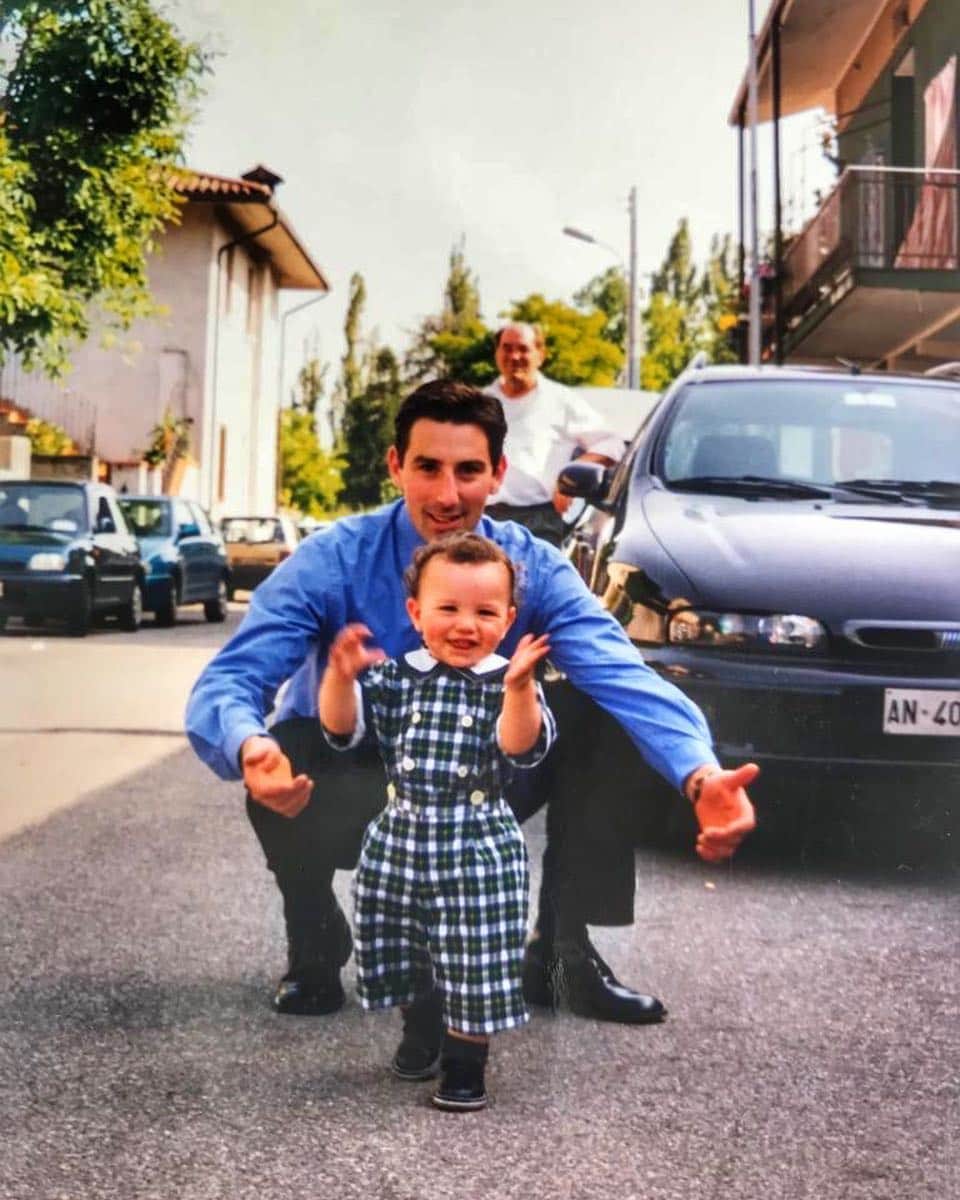 フェデリコ・ボナッツォーリのインスタグラム：「Buon compleanno PAPÀ.  Grazie per tutti i consigli, il sostegno, per spingermi sempre a dare il massimo, per essere ancora oggi il mio unico punto di riferimento.  Grazie perché ogni giorno mi mostri la strada giusta da percorrere.  Grazie, perché senza di te, non sarebbe tutto uguale. Ti amo ! ❤️🎂」