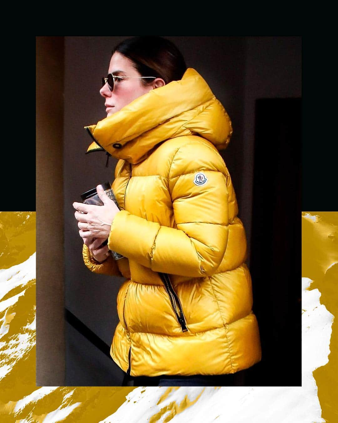 モンクレールさんのインスタグラム写真 - (モンクレールInstagram)「#MonclerFriends: Sandra Bullock - Protected against the elements with a radiant city style. #Moncler」5月2日 1時31分 - moncler