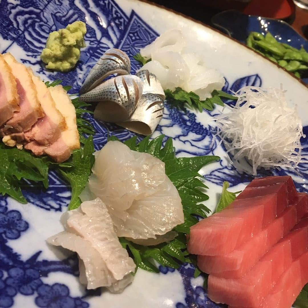 福島和可菜さんのインスタグラム写真 - (福島和可菜Instagram)「NHK  BS  プレミアム  旅ラン  見て下さった皆様、ありがとうございました🏃 嬉しいメッセージもありがとうございます🥰 録画して下さった皆様は、たくさんリピートしていただけたら嬉しいです🎵（笑）ヘビロテ4649 ❤ 令和初日は、ぎのっちこと柳野玲子ちゃんの37歳の（笑）birthday✨🎂✨ かおりん、みらいちゃんと、いつものメンバーで乾杯🍺今朝声掛けて、集まれるって最高かよ🥺 そう言うのが本当に良い仲間だと思う（笑）🎉 楽し過ぎて、終電乗れなかった😂 タクシーです😎 ↑↑↑ セレブー🤣🤣🤣 素敵な仲間に乾杯🍾そして、ぎのっち、 おめでとう🎉🎉🎉🎉🎉 #happy #birthday #ぎのっち #一昨日も会ったけど #笑 #いつでも気軽に連絡して #気軽に逢える #最高かよ #最高だよ #ありがとう #一生 #仲間 #ご縁に感謝 #私の周りには #ステキ女子しかいない #仲間に恵まれ過ぎてる #末川かおり さん #かおりん #柳野玲子 ちゃん #ぎのっち #小野瀬みらい ちゃん #みらいちゃん #釣り #love #fishing #番組が終わっても #関係ない #笑 #ありがとう」5月2日 1時44分 - fukushimawakana