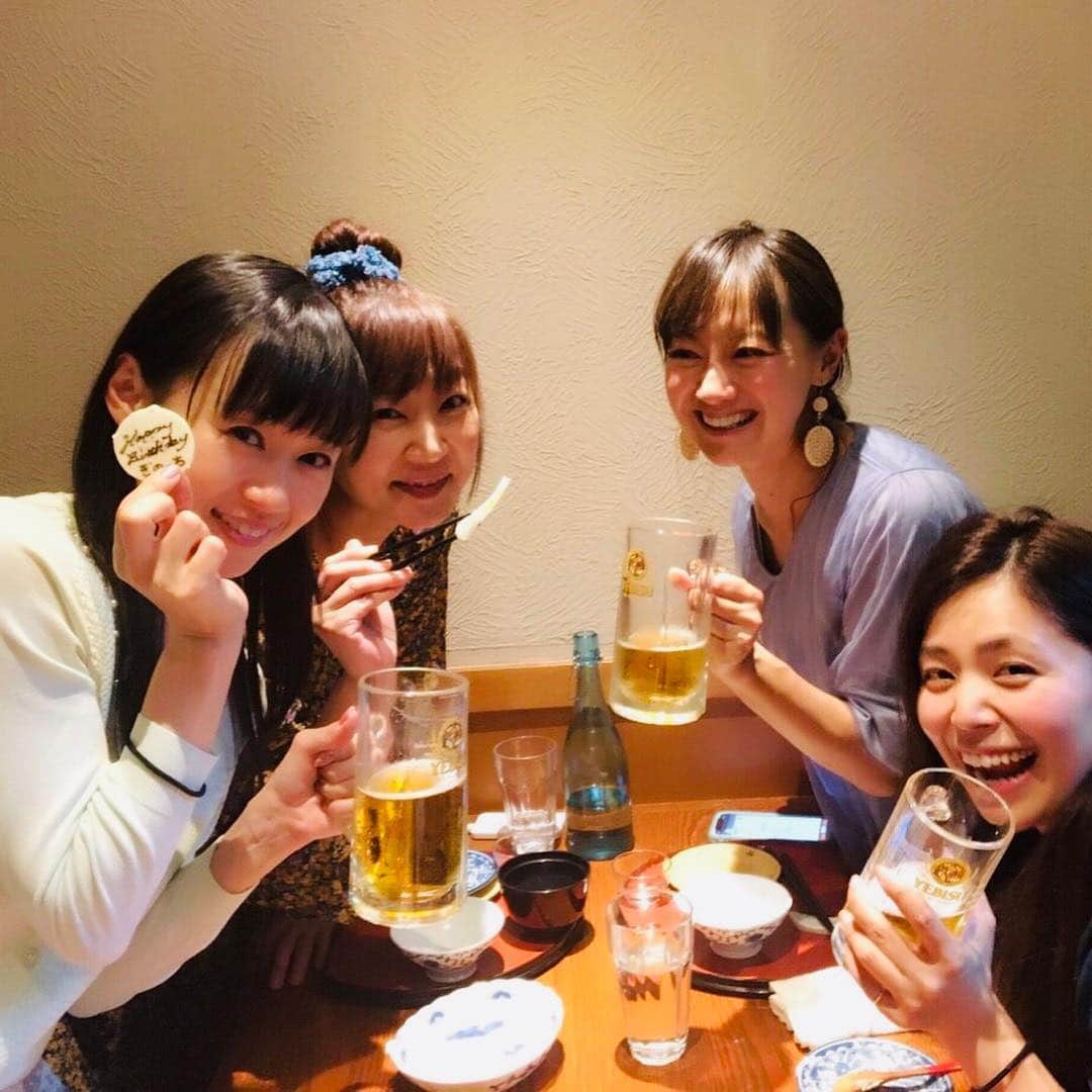 福島和可菜さんのインスタグラム写真 - (福島和可菜Instagram)「NHK  BS  プレミアム  旅ラン  見て下さった皆様、ありがとうございました🏃 嬉しいメッセージもありがとうございます🥰 録画して下さった皆様は、たくさんリピートしていただけたら嬉しいです🎵（笑）ヘビロテ4649 ❤ 令和初日は、ぎのっちこと柳野玲子ちゃんの37歳の（笑）birthday✨🎂✨ かおりん、みらいちゃんと、いつものメンバーで乾杯🍺今朝声掛けて、集まれるって最高かよ🥺 そう言うのが本当に良い仲間だと思う（笑）🎉 楽し過ぎて、終電乗れなかった😂 タクシーです😎 ↑↑↑ セレブー🤣🤣🤣 素敵な仲間に乾杯🍾そして、ぎのっち、 おめでとう🎉🎉🎉🎉🎉 #happy #birthday #ぎのっち #一昨日も会ったけど #笑 #いつでも気軽に連絡して #気軽に逢える #最高かよ #最高だよ #ありがとう #一生 #仲間 #ご縁に感謝 #私の周りには #ステキ女子しかいない #仲間に恵まれ過ぎてる #末川かおり さん #かおりん #柳野玲子 ちゃん #ぎのっち #小野瀬みらい ちゃん #みらいちゃん #釣り #love #fishing #番組が終わっても #関係ない #笑 #ありがとう」5月2日 1時44分 - fukushimawakana