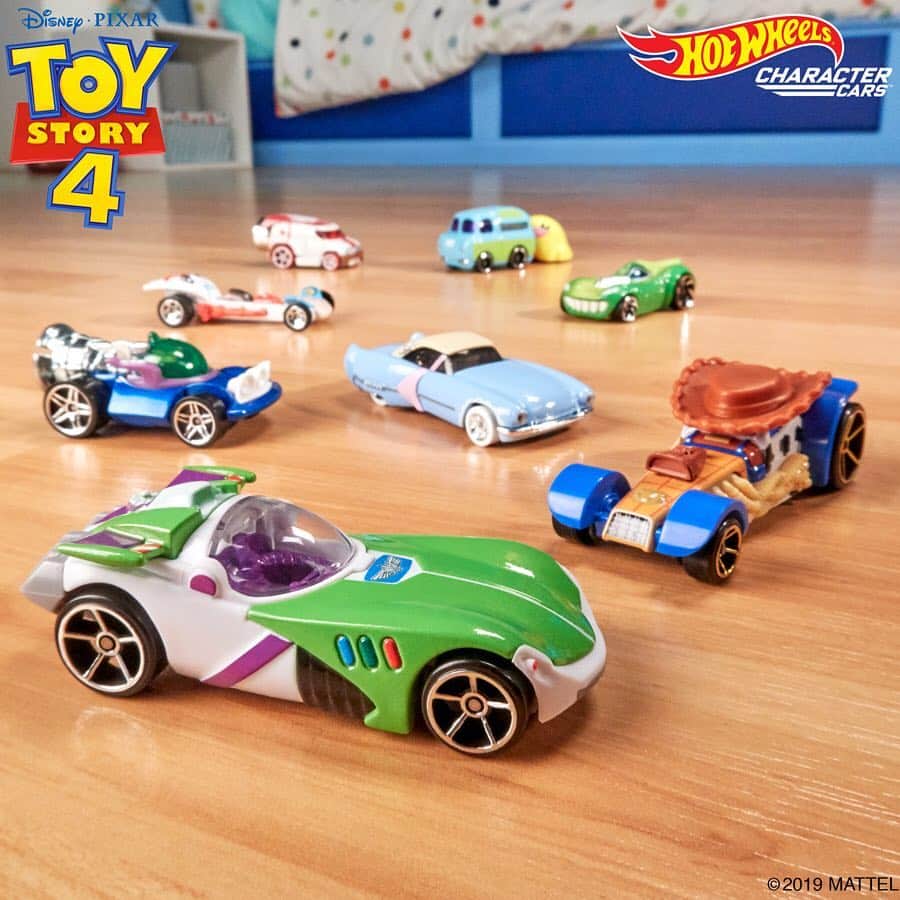 Hot Wheelsさんのインスタグラム写真 - (Hot WheelsInstagram)「Friends 4 Ever. The new Disney•Pixar @toystory Hot Wheels Character Cars are rolling onto the scene. #HotWheels #ToyStory4」5月2日 1時56分 - hotwheelsofficial