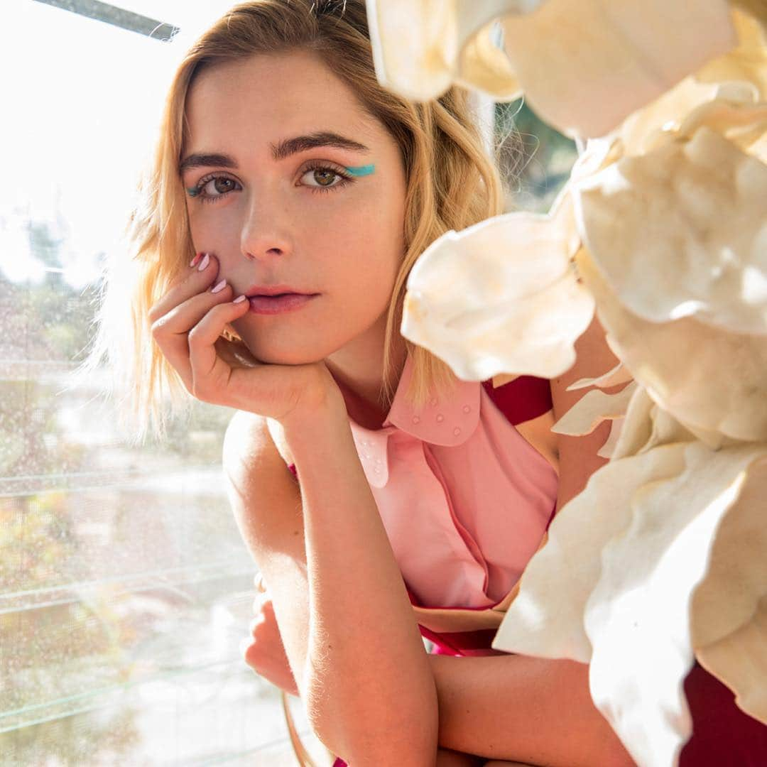 Nylon Magazineさんのインスタグラム写真 - (Nylon MagazineInstagram)「Besides the whole Satan thing, our May cover star @kiernanshipka is positive she and Sabrina are kindred spirits: "Sabrina and I are both Scorpios—fun fact—so I think we have a lot of similarities in that intensity and perfectionism and drive. So, when I'm playing her I feel like I get even a little more extra just because I'm very influenced by that energy… And all the experiences that Sabrina is going through are so analogous of a traditional teenage experience—just with some witch stuff. Just with some demon-y things.” For the entire story, head to the link in bio. 🔮✨ photo: @lindseybyrnes / styling: @jillandjordan / hair: @streicherhair / makeup: @storyofmailife / nails: @glamsquad / video: @charlottecprager / producer: @luvnidleness / words: @kmiversen / editor-in-chief: @gabriellekorn / fashion & beauty editor: @jennaroseigneri / art direction: @daniokon + @lutkie」5月2日 2時00分 - nylonmag