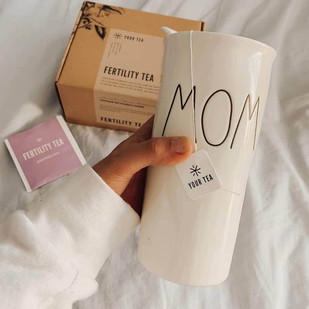 Your Teaさんのインスタグラム写真 - (Your TeaInstagram)「"Fertility Tea is unique in the sense that it is a multi-facet formulation that can be utilized to support your menstrual cycle and is useful during pregnancy to help support your body ongoing.  This is all achievable because of its focus on balancing hormones.  So not only is it useful in supporting fertility but maintaining it. It is perfectly safe to be used no matter what stage of your fertility journey." Taken from our Blog, FERTILITY TEA & PREGNANT MUMS TO BE  Lovely photo by @itstaylorjohns」5月2日 2時06分 - yourtea