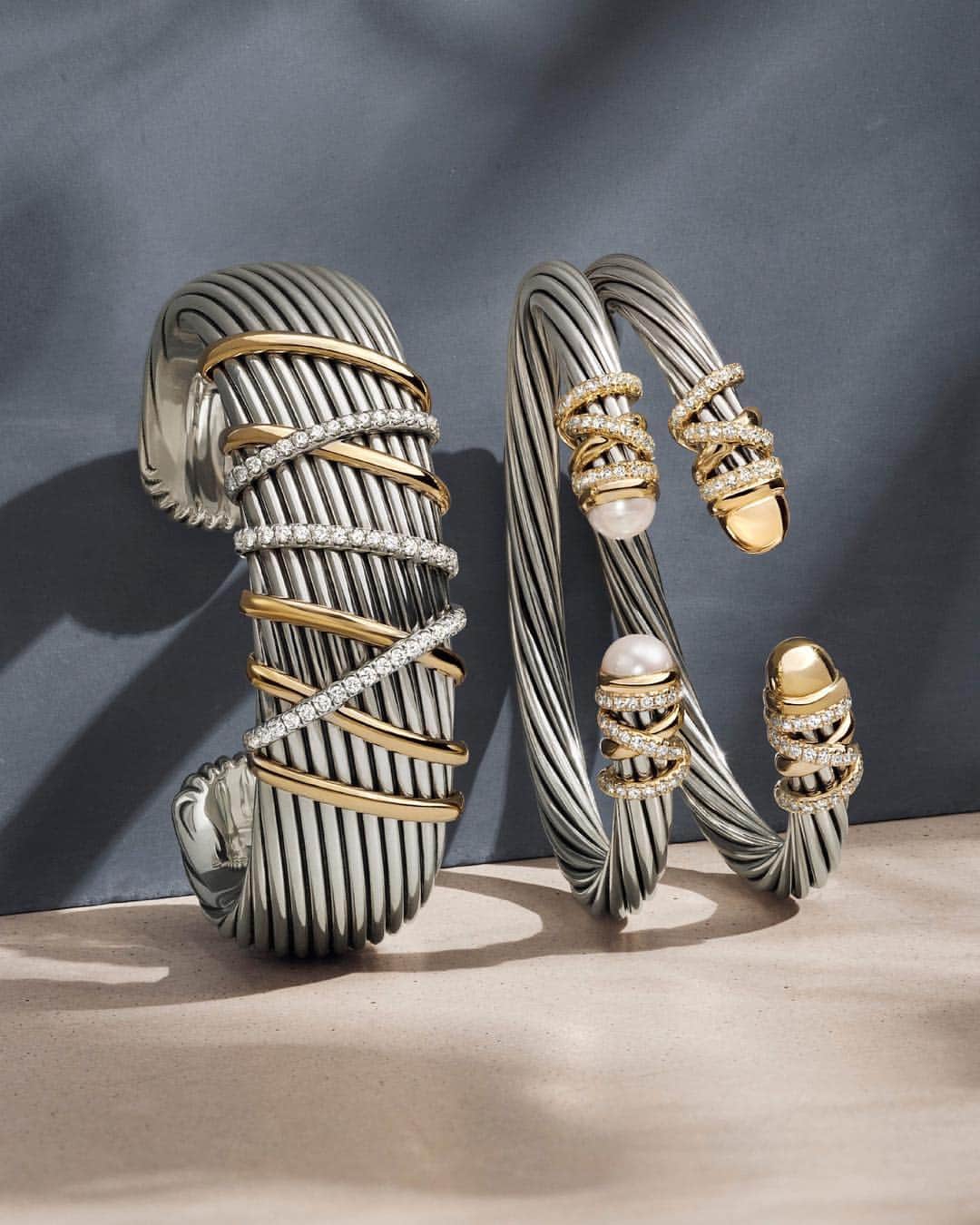 デビッドヤーマンのインスタグラム：「One for Mom, two for me. • Make style a family affair this Mother’s Day. Visit our bio link to start twinning. • #DavidYurman #MothersDay #MothersDayGifts」