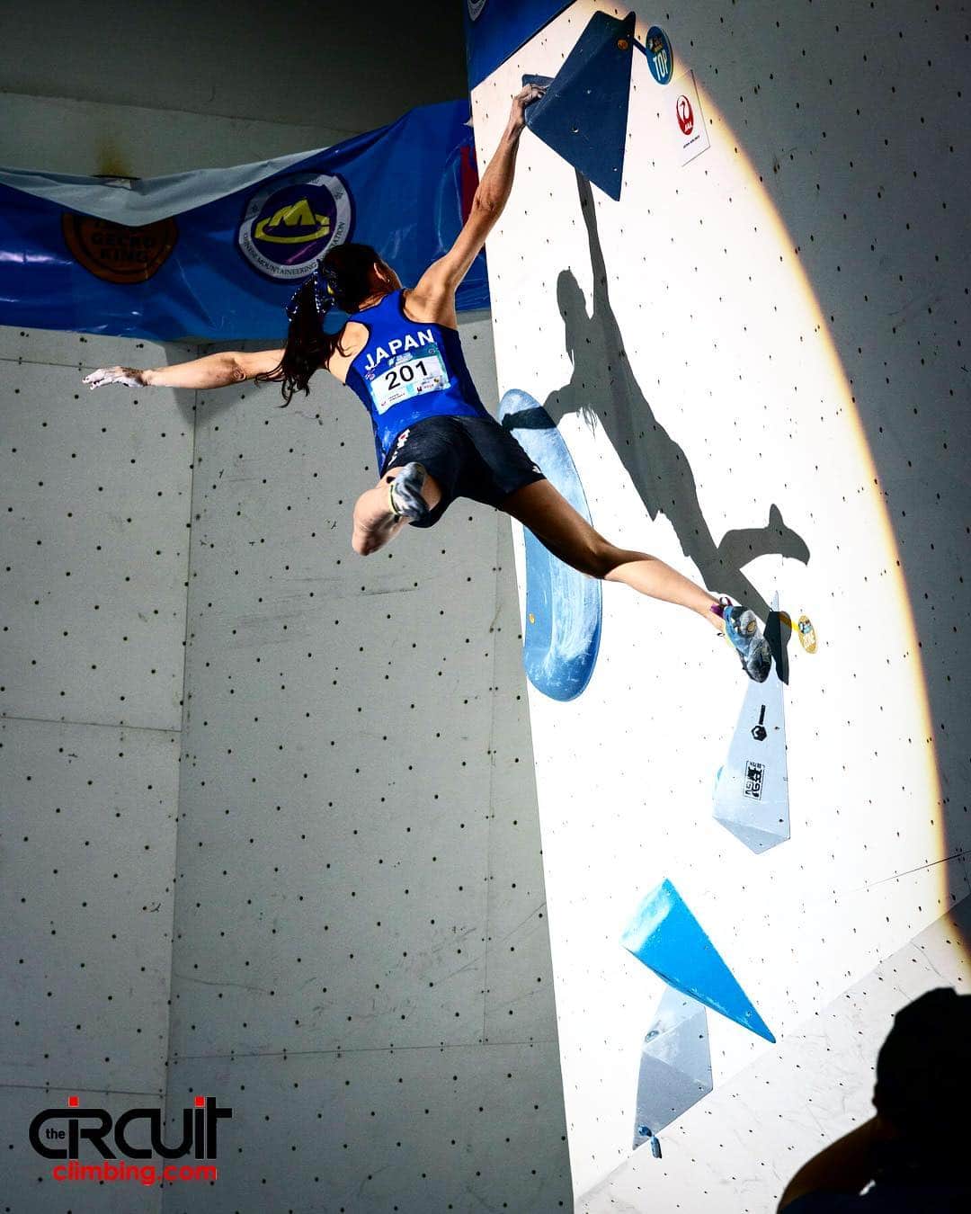 野口啓代のインスタグラム：「I'm heading to China again🌻🍄🌸 Keep fighting🍒🍋🍇🥝🍍* * * 📸@thecircuitclimbing  @au_official #大和証券 @thenorthfacejp @orientalbaio #三井不動産 @cowsoapcp #zeta @air_sleeptechnology @c3fit_jp @lasportivajp @petzl_official  @newhale_japan」