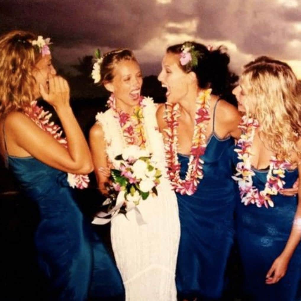 レイラニ・ビショップのインスタグラム：「Happy May Day aka Happy LEI Day 🌺🌺🌺🌺🌺🌺🌺🌺🌺 #meandmygirls #nofilter #hawaii #leiday #myday」