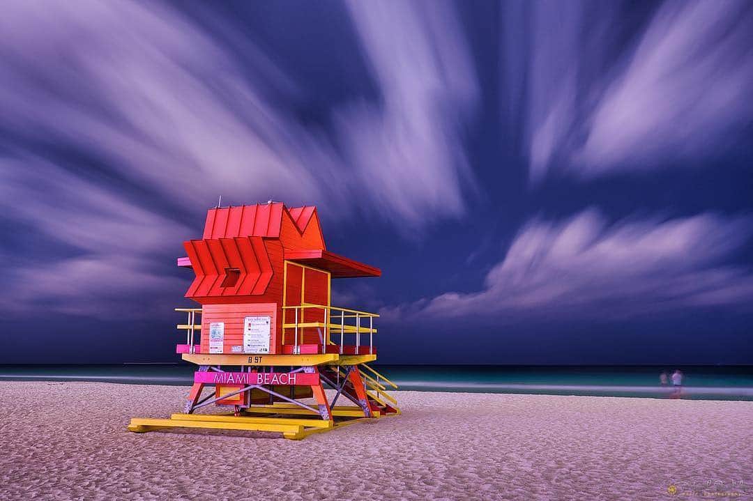 NikonUSAさんのインスタグラム写真 - (NikonUSAInstagram)「From #NikonAmbassador @debsandidge, shot with the Z 7: “Shooting for three minutes at night stretched clouds across the sky while South Beach city lights illuminate the lifeguard tower. Photographed with my @nikonusa NIKKOR Z 14-30mm f/4 S lens, I loved trying it out with various light conditions. Have a wonderful day!  #NikonNoFilter #nikonambassador #nightphotography #longexposure #southbeach #miamibeach #florida #Z7”」5月2日 3時43分 - nikonusa