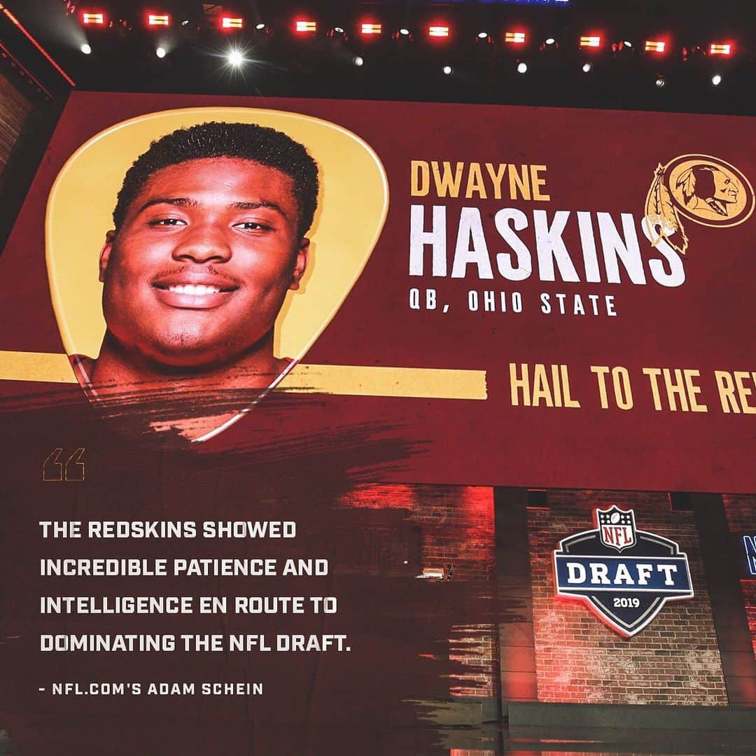 ワシントン・レッドスキンズさんのインスタグラム写真 - (ワシントン・レッドスキンズInstagram)「In case you forgot how our draft went... #HTTR」5月2日 3時35分 - commanders