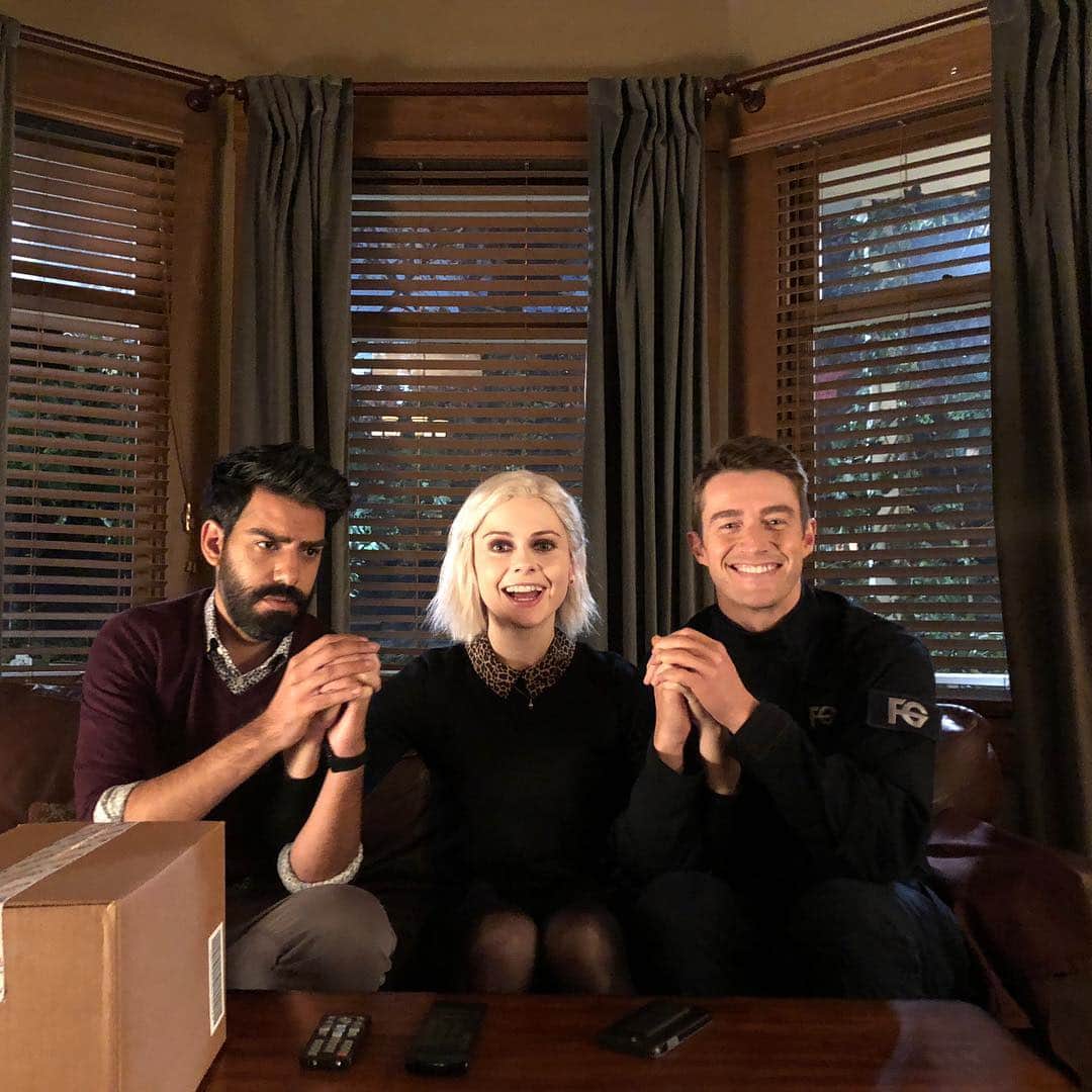 ロバート・バックリーさんのインスタグラム写真 - (ロバート・バックリーInstagram)「Tomorrow night’s season premiere of iZombie is one of the few episodes where a major character doesn’t die. Enjoy!」5月2日 3時42分 - robertearlbuckley