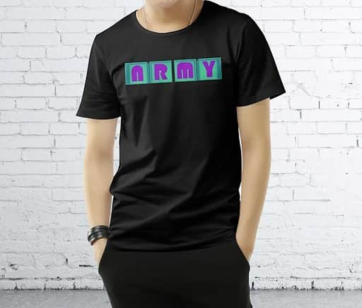 allkpopTHESHOPさんのインスタグラム写真 - (allkpopTHESHOPInstagram)「New ARMY LUV tee is here! Oh my my my!」5月2日 4時23分 - allkpoptheshop