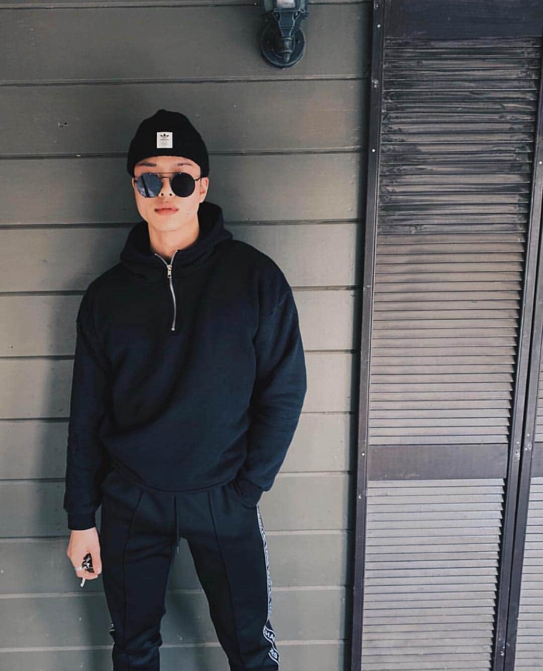 オーク ニューヨークのインスタグラム：「@beyonsese in the black half zip hoodie - only a few of these left (also available in heather grey!) 🌚」