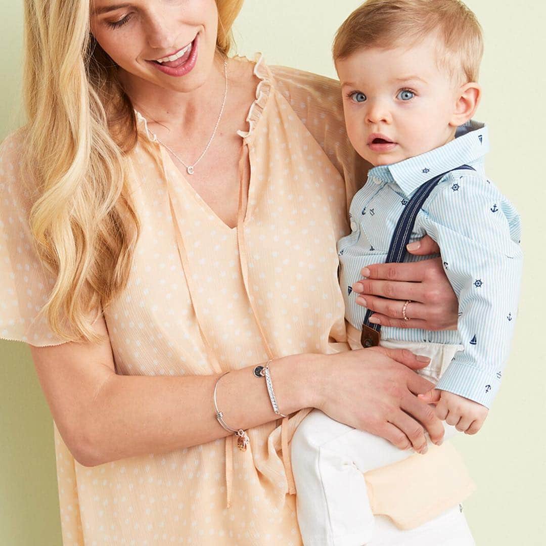 ロック&リパブリックのインスタグラム：「...Because she makes the world brighter just by being in it. Save 20% on fine and silver jewelry for Mom through 5/12 with code JEWELRY20. #Kohls」