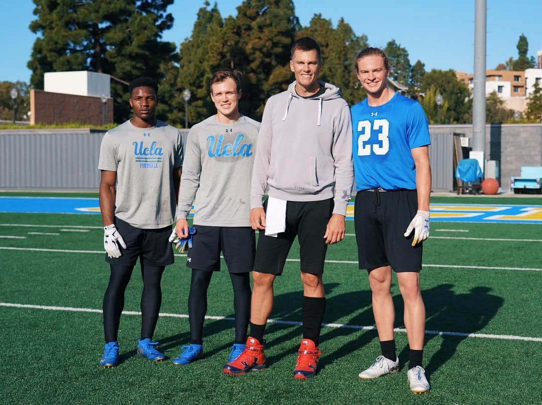 トム・ブレイディさんのインスタグラム写真 - (トム・ブレイディInstagram)「Morning work on the west coast!」5月2日 5時41分 - tombrady