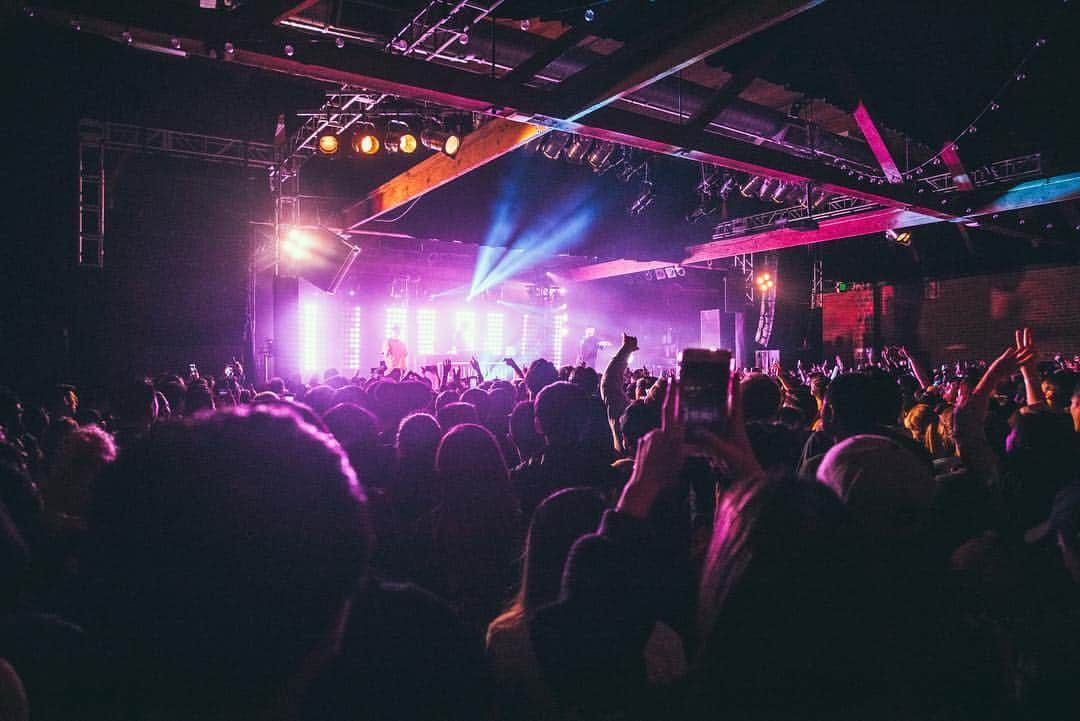 TABLO さんのインスタグラム写真 - (TABLO Instagram)「SEATTLE! You were the kings and queens of this night!!! — 📸 by @Bobo.xxndigo tour management: @enmgmt tickets at epikhigh.com — #epikhigh2019tour #Seattle」5月2日 15時34分 - blobyblo