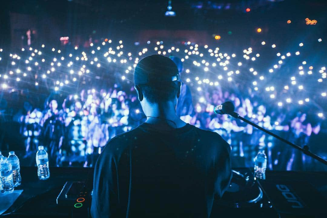 TABLO さんのインスタグラム写真 - (TABLO Instagram)「SEATTLE! You were the kings and queens of this night!!! — 📸 by @Bobo.xxndigo tour management: @enmgmt tickets at epikhigh.com — #epikhigh2019tour #Seattle」5月2日 15時34分 - blobyblo