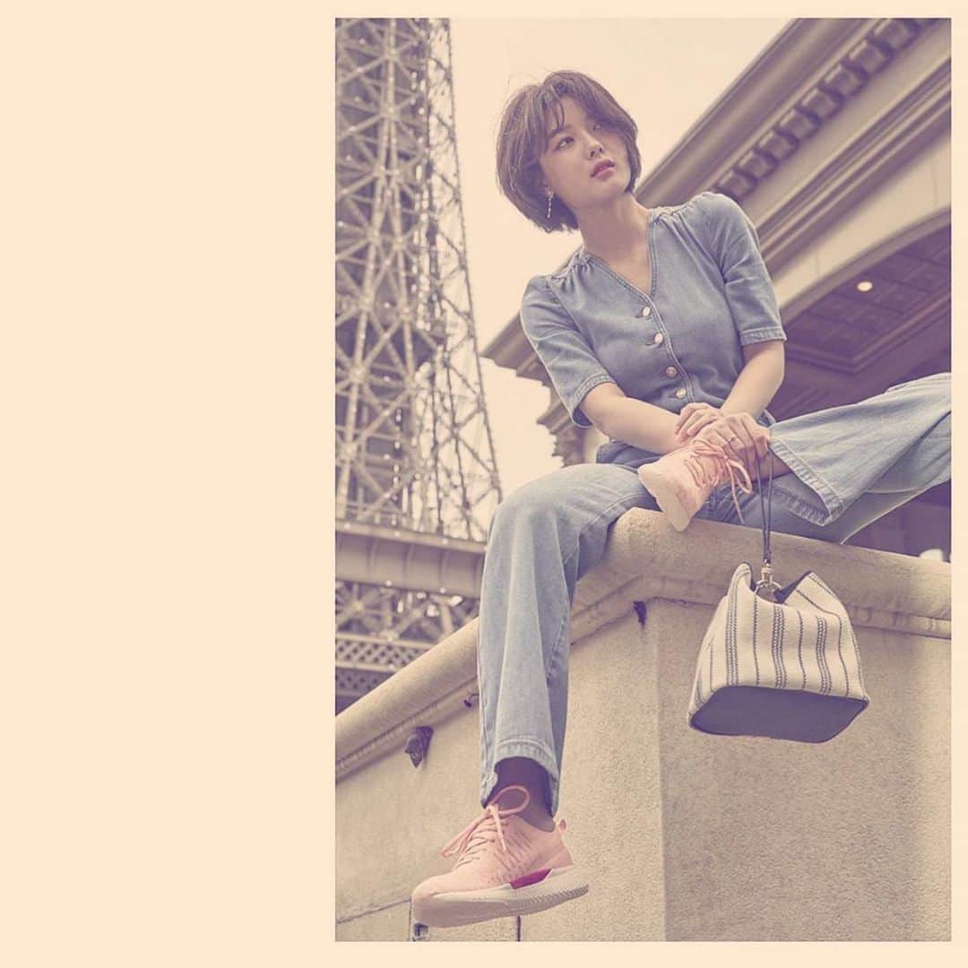 キム・ユジョンのインスタグラム：「#parisian_macao #magazine #아름다운 #유정 #새로운느낌」