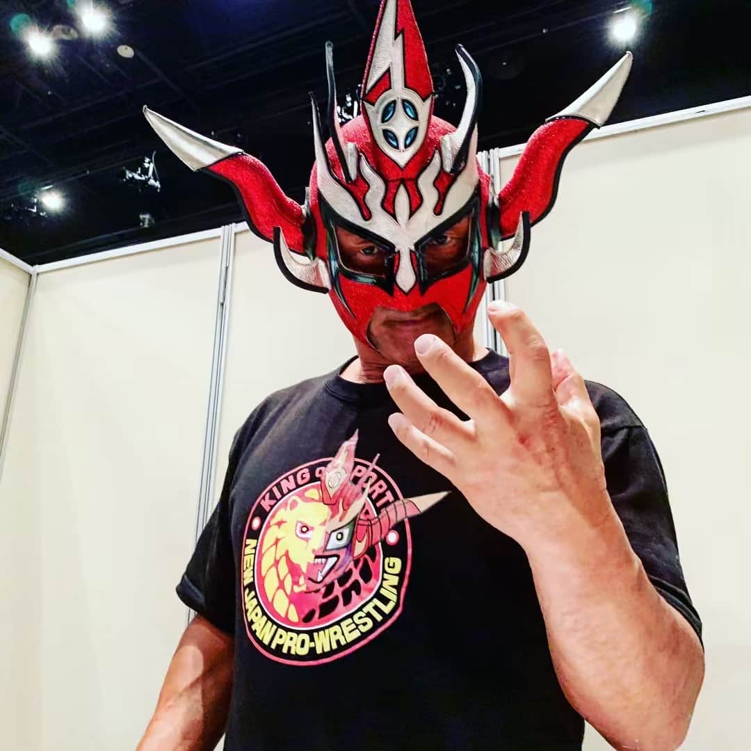 のインスタグラム：「#レスリングどんたく #大サイン会！ #獣神サンダーライガー #飯伏幸太 #ROPPONGI3K #SHO and #YOH #新日本プロレス #プロレス #njdontaku #njpw」
