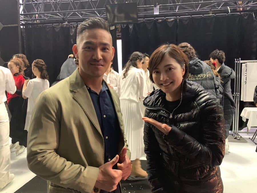 八木沼純子さんのインスタグラム写真 - (八木沼純子Instagram)「令和1日目は、 プリンスアイスワールド2019ファン感謝イベントからスタートしました‼️ 私は司会として参加。 久々にスケート靴履いたら足先痛い。。。🤣 今日はお尻が筋肉痛(なんで？) ファン感は、プリンスアイスワールドチームの氷上運動会から始まり。。 恒例の大抽選会、 横浜県立秦野高校チアリーディング部による華やかな演技！ 最後は中孝介さんによる「花」←プリンスアイスワールドチームとのコラボレーション！(女子キャプテン松永幸恵による振付)そして「Missing 」の生歌まで！ じっくり2時間半？のファンミーティングとなりました🤗✨ 表の弾けてる写真が1枚もないですが。。運動会のとか。 きっとそのうちどこかで出てくる。。はず。  お客様も皆さん楽しんでいただけたようで良かった🤩  参加してくださった皆さま、大変おつかれさまでした〜 有難うございました☺️‼️ ・ 横浜公演後半戦は3日からスタートです⛸⛸❤️ ・ ・ #お玉リレーは大変そうだった #借り物競走はお客様のご協力により想像以上の素晴らしい仕上がりに #お貸しくださった皆さま有難うございました #最後の全員ガチリレーは本当にガチで最後までガッチガチ #あまりにも時間が余っちゃったもので #ヒロカズからの提案を受けたのですが #なんだか大変なことに #最後は赤組勝利 #それぞれのチームを応援してくださったお客様ありがとうございました #チアリーディングのフレッシュさにやられ #中孝介さんの歌に心奪われ #中孝介  #素敵なミーティングとなりました #また来年もやれたらいいな #いつもはプリンスホテルでのミーティング500人 #来年は1000人めざして？！ #中孝介さんCD有難うございました！」5月2日 16時20分 - junko_yaginuma