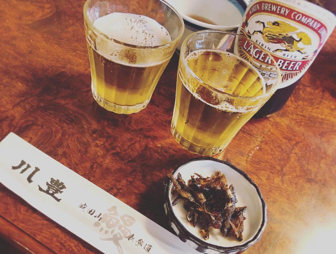 DJ YURINAさんのインスタグラム写真 - (DJ YURINAInstagram)「Have a nice holiday💝 GWやっと天気が良くなりました☀️ 今年のGWは平成から令和へと日本の皆様にとっては特別な連休でしたね。 私も日本人の端くれながら、この平成の幸せだった時間に感謝とお礼を、令和の新しい自分への抱負を🇯🇵 振り返るととても環境に恵まれた良い平成時代でした。 令和の時代もより皆さまと一緒に、良い時代に出来るといいなと思います😉☀️☀️ . 残りのGWもみんなにとって素敵な連休でありますように💓 . パーティーしたくなったらいつでも連絡お待ちしてます👋 . 令和は良いお酒の飲み方と質の良い時間の使い方を意識していきたい✨ . 川豊の鰻並ばず食べられたのは天気が悪かったからという事もあって、まぁ雨の日は雨の日で良い事もあるなと🎵 日々マイナスな事もプラスに変えていきましょーね✌️ . #令和 #令和元年 #令和御朱印  #令和グッズ #歴史好き #神社巡り好き #歴史女子 #令和に乾杯 #感謝できる年 #出会いにありがとう #雨の日お出かけ #シミラールック #昭和うまれ #GW #ゴールデンウィーク #djyurina #dj #reiwa #令和抱負」5月2日 16時34分 - dj_yurina_tokyo